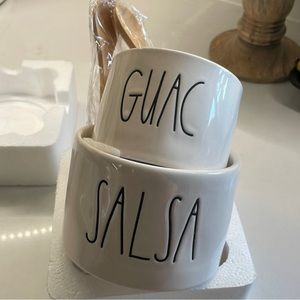 NWT Rae Dunn Guac and Salsa Bowl Set